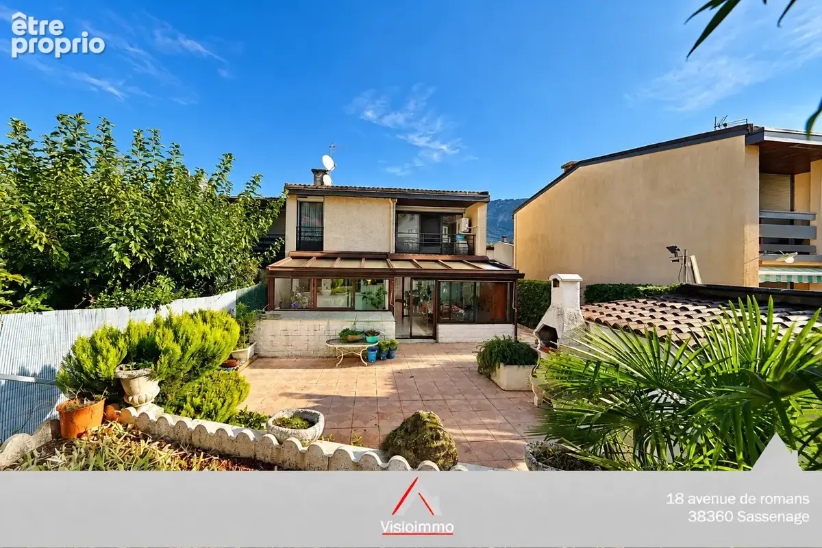 Maison mitoyenne 5P de 136 m2 avec jardin Sassenage Plaine - photo 1