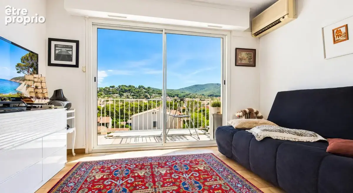 Photo Appartement à Carqueiranne au prix de 138 000€