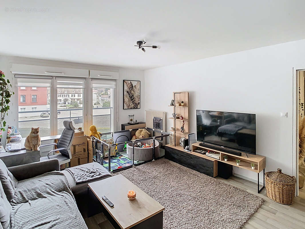 Appartement à FESCHES-LE-CHATEL