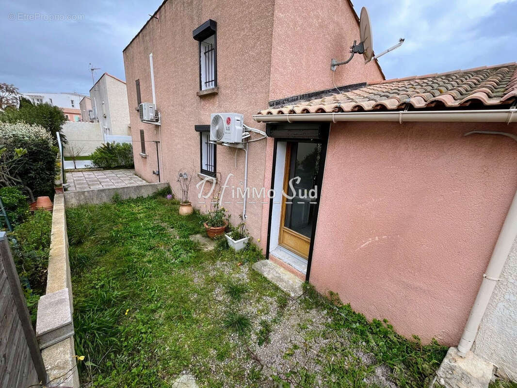 Maison 2 faces avec exterieurs et veranda - photo 5