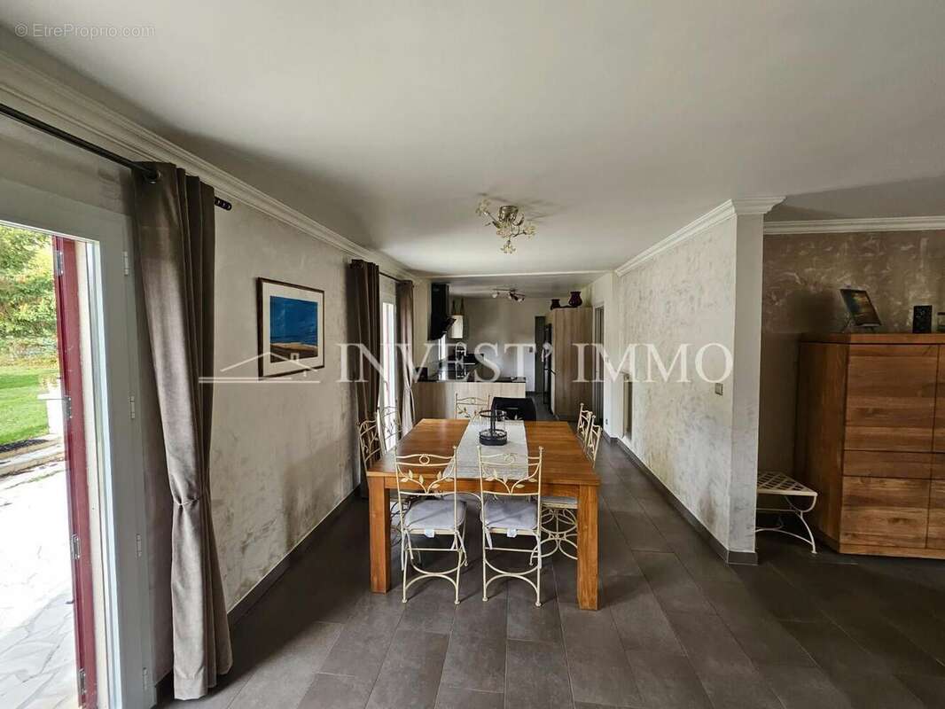 Photo annonce.zip  3 - Maison à CINQUEUX