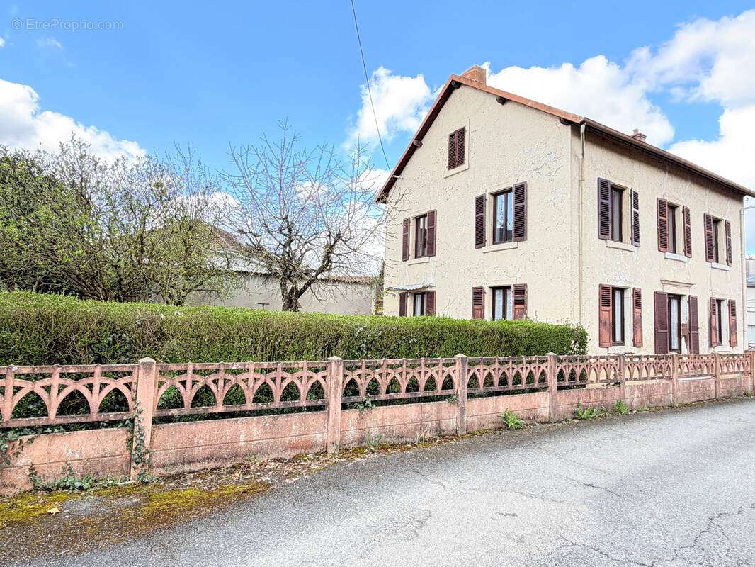 Maison à AUDINCOURT