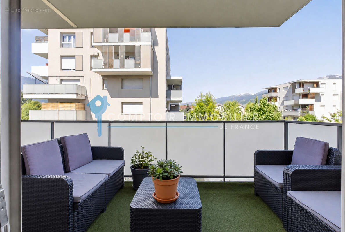 DPT(38) - A Vendre - Saint-Martin-d'Hères - Appartement 2P+C - Balcon - Copropriété récente - photo 6