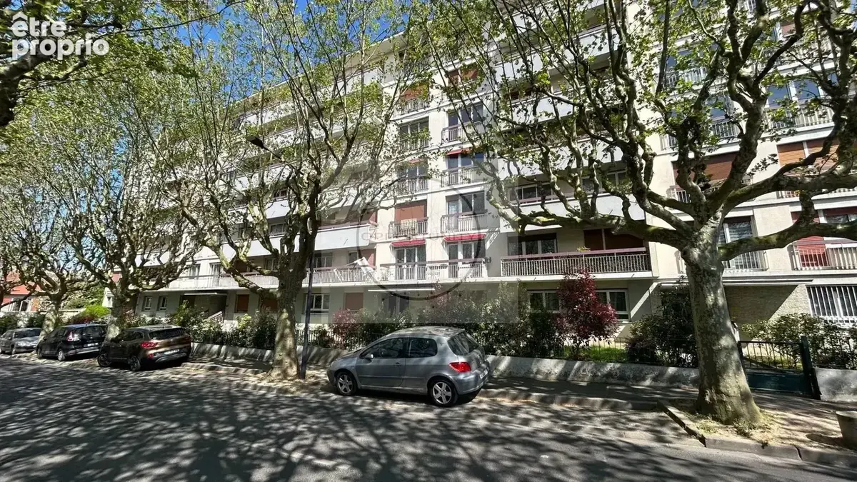 Appartement 4 pièces 68 m² à vendre à Montreuil (93100) - photo 2