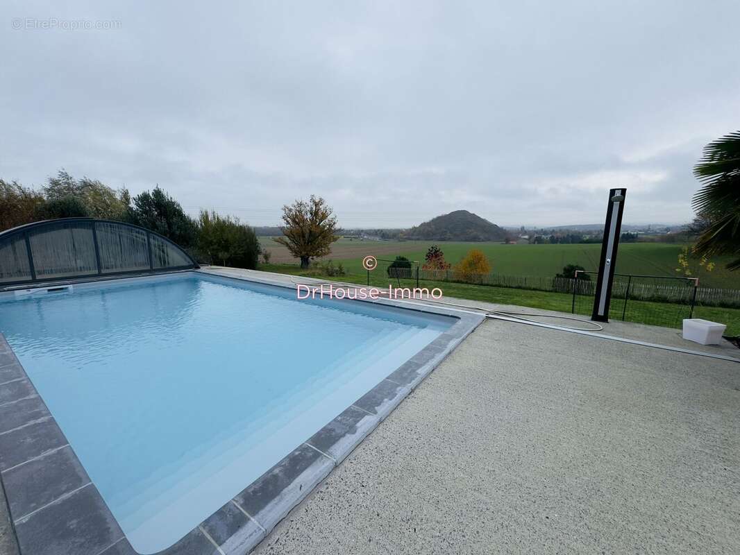 Maison à BRUAY-LA-BUISSIERE