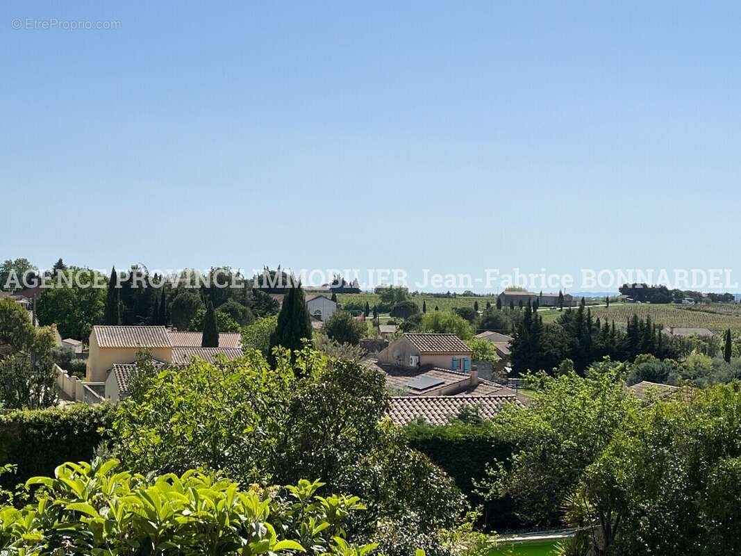 Maison à LA BAUME-DE-TRANSIT