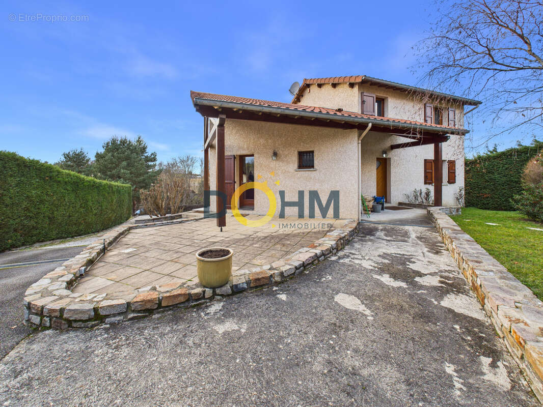 Belle maison familiale de 141 m2 à Monistrol. - photo 3