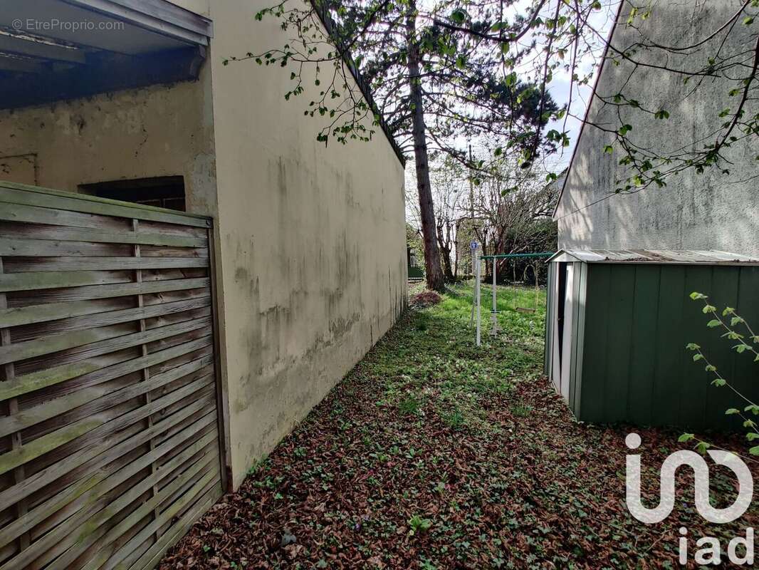 Photo 8 - Terrain à CHAMPS-SUR-MARNE