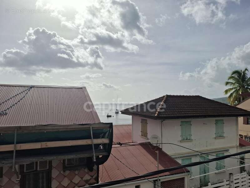 A vendre - Maison de Bourg Atypique et Rénovée – Vue Mer et Montagne – Saint-Pierre (972) - photo 20
