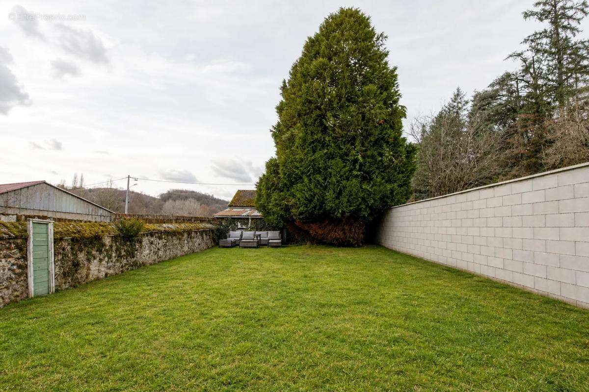 Maison de 270 m² avec double logement à Fursac - photo 12