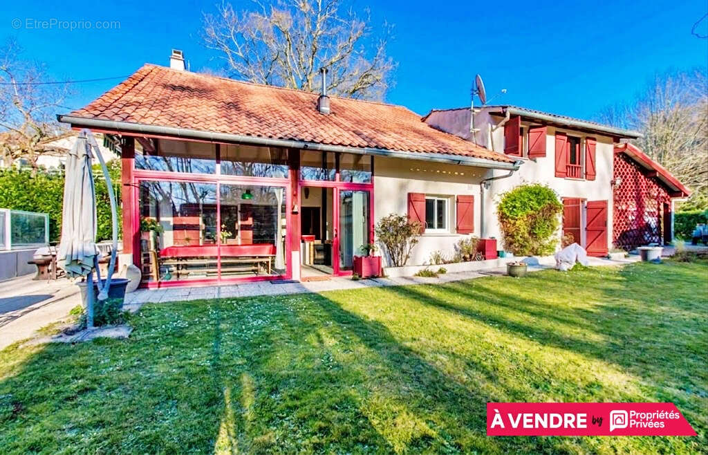 Maison à CAMBES