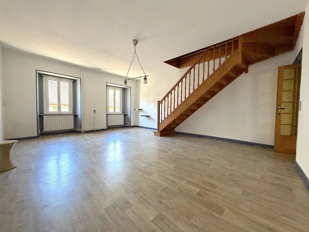 Appartement à SAINT-MICHEL-DE-MAURIENNE