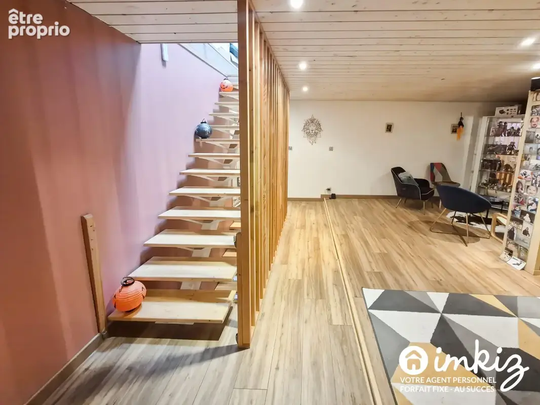 Maison familiale parfaitement rénovée de 220 m² - photo 12