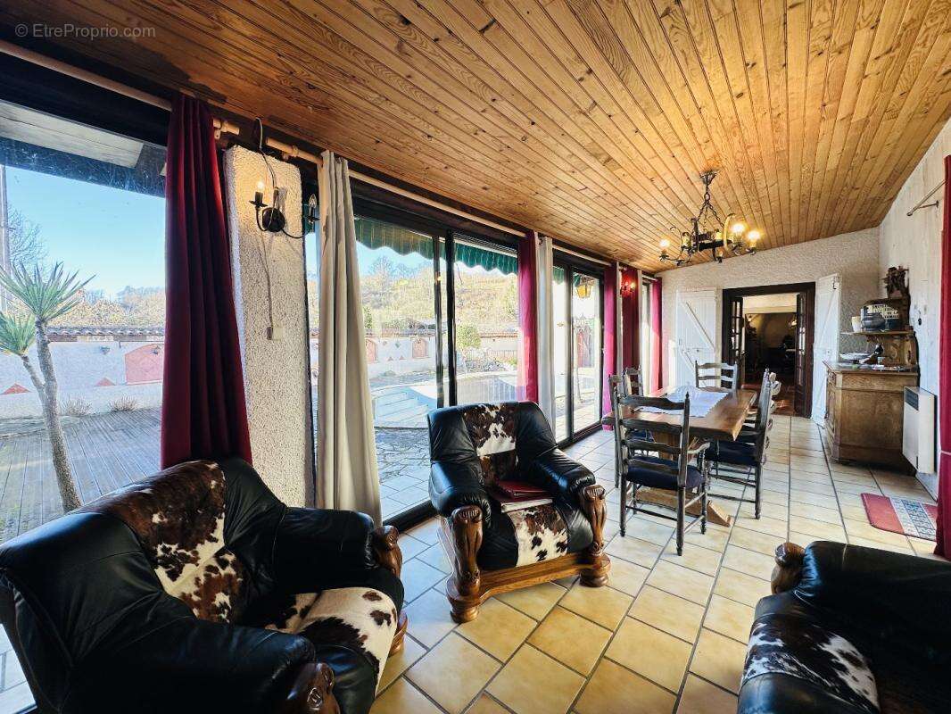 Maison à PRAT-BONREPAUX