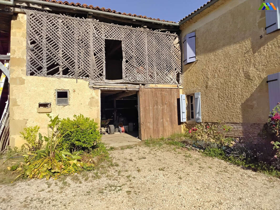 Maison 235 m² à Marciac  - photo 9