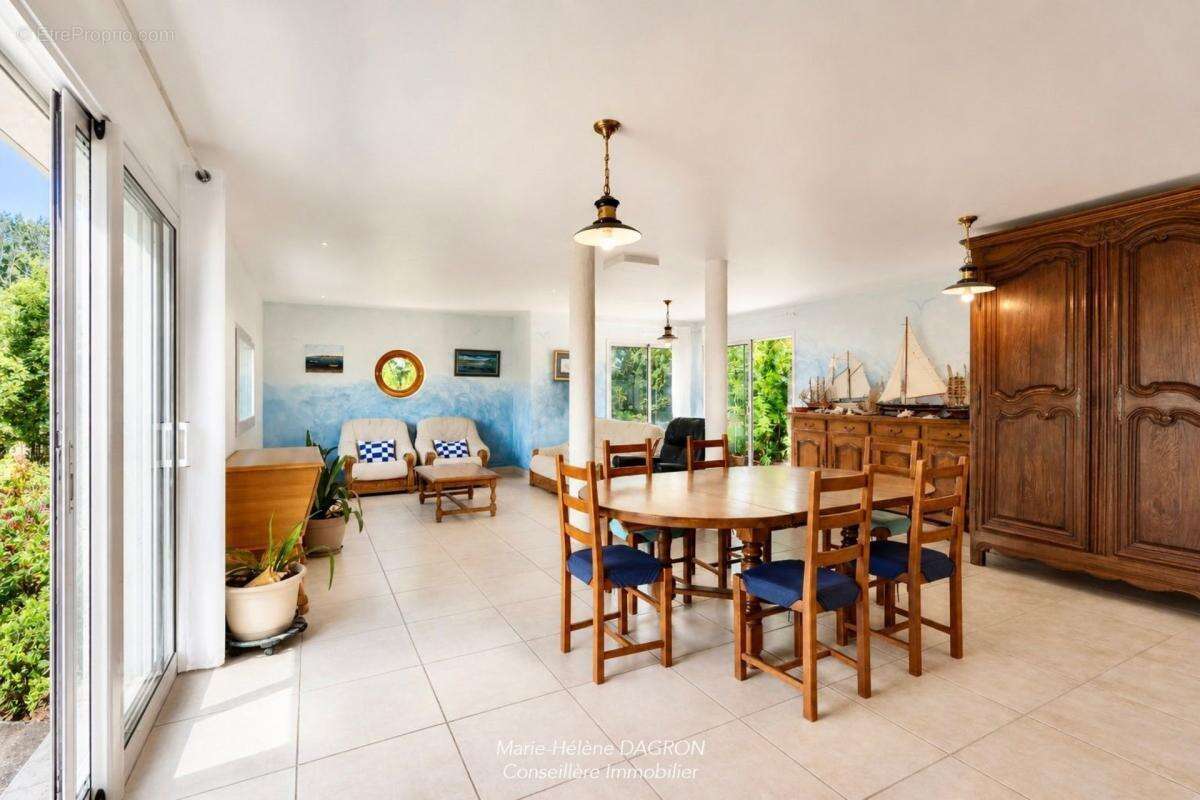 Maison à vendre 8 pièces  (56) - photo 5
