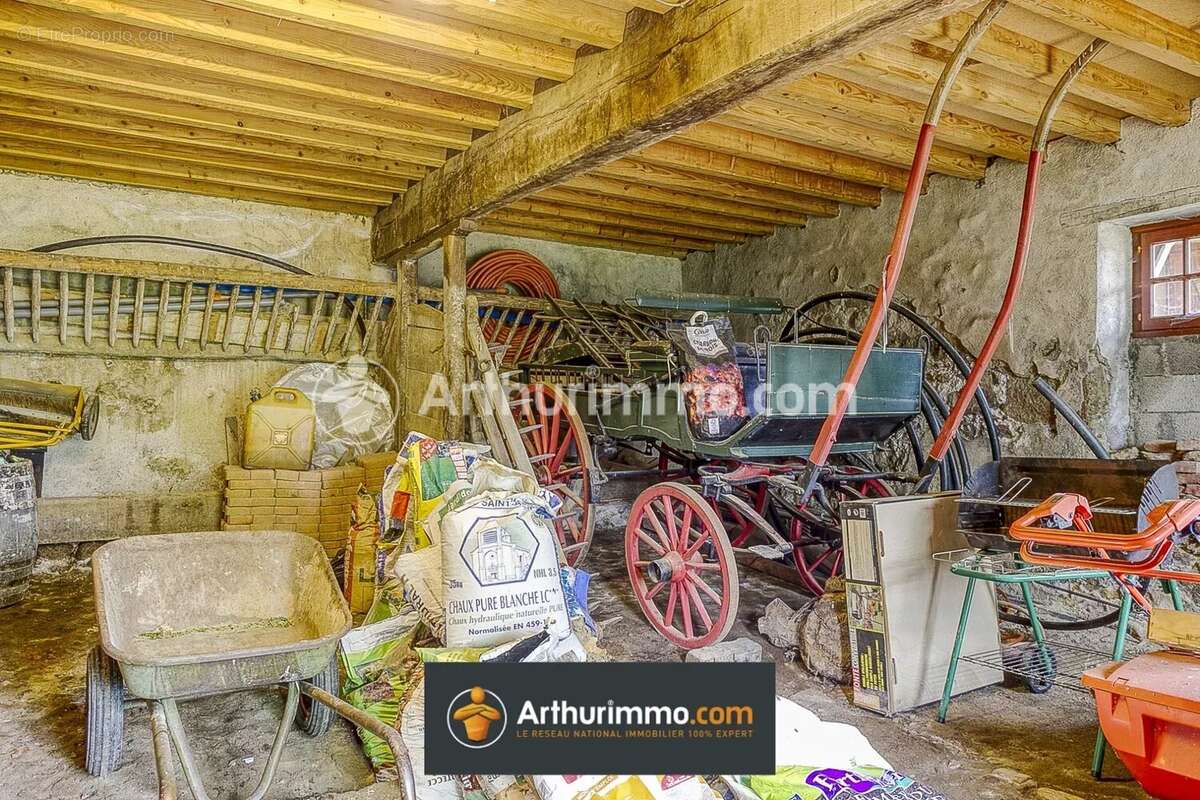 Maison à VILLECHENEVE