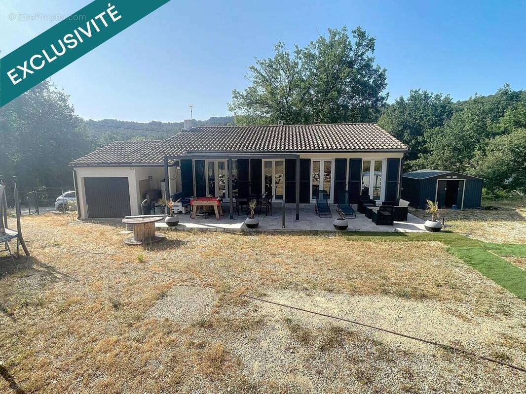 Photo 1 - Maison à LA ROQUE-D'ANTHERON