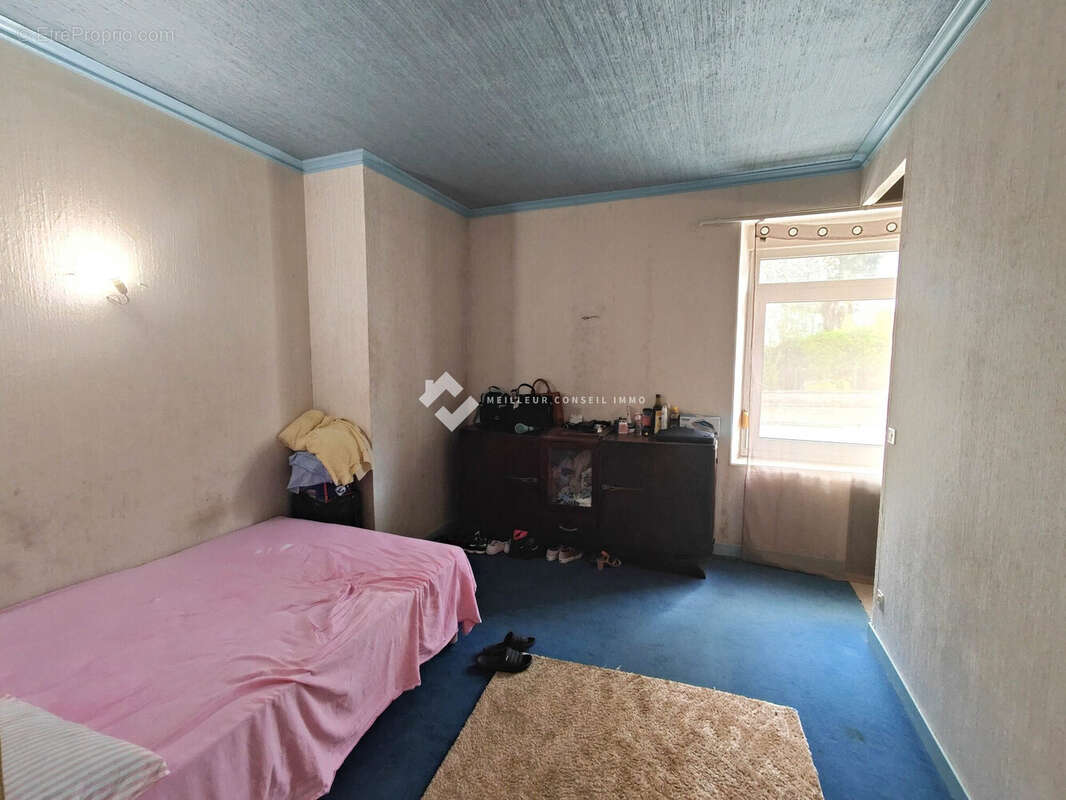Maison 157 m² à Caurel  - photo 7