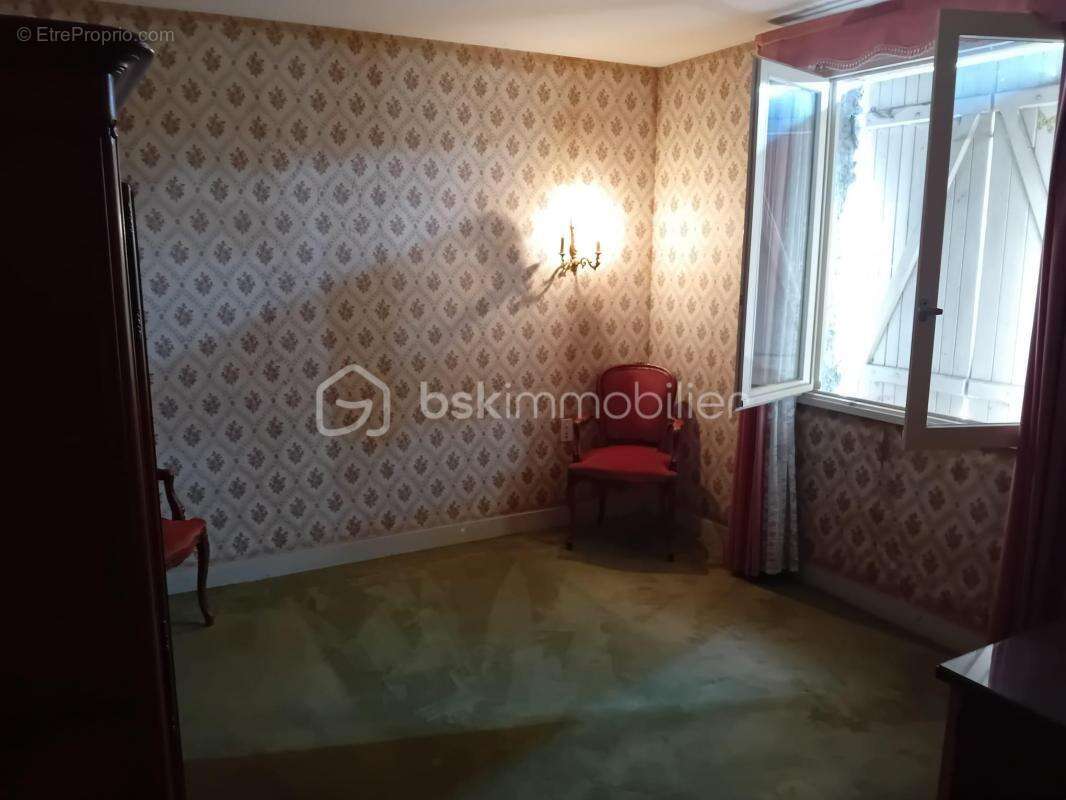 Maison à BONNETABLE