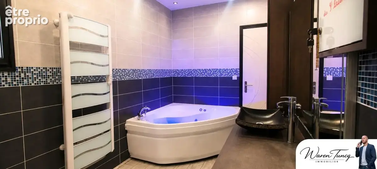 Maison avec piscine et logement locatif – Chaillé-Les-Marais (85450) - photo 8