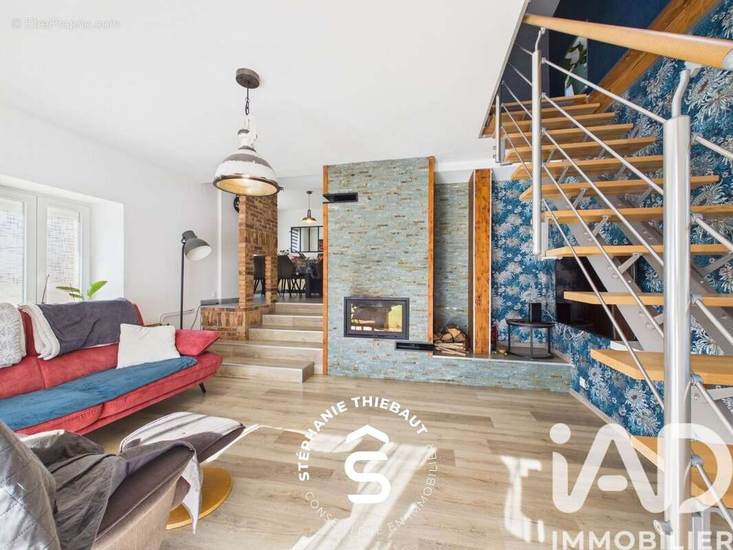 Photo 2 - Maison à POUXEUX