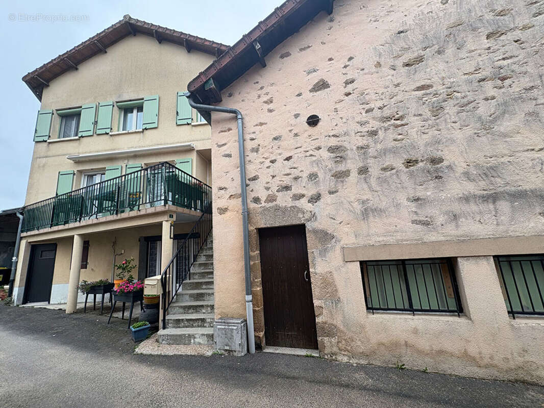 Maison à SAINT-PRIEST-SOUS-AIXE