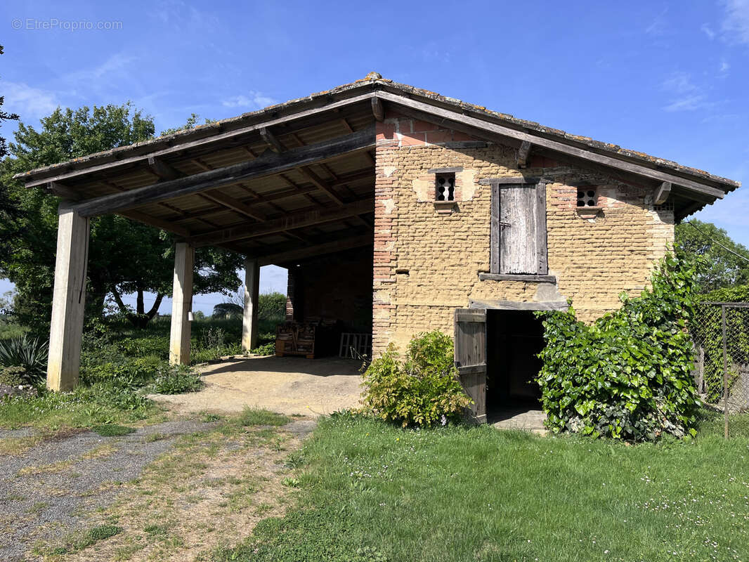 Maison à MONTESQUIEU