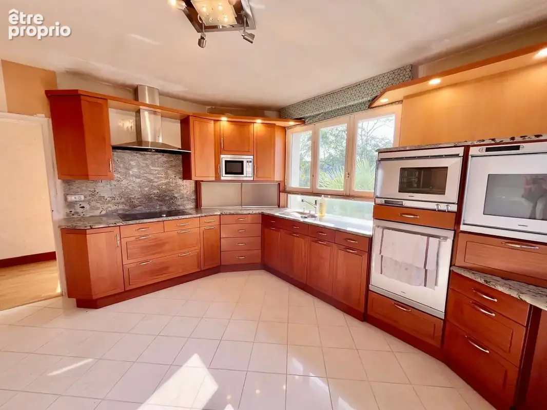 Maison 10 pièces 230 m² à vendre à Le Rheu (35650) - photo 9