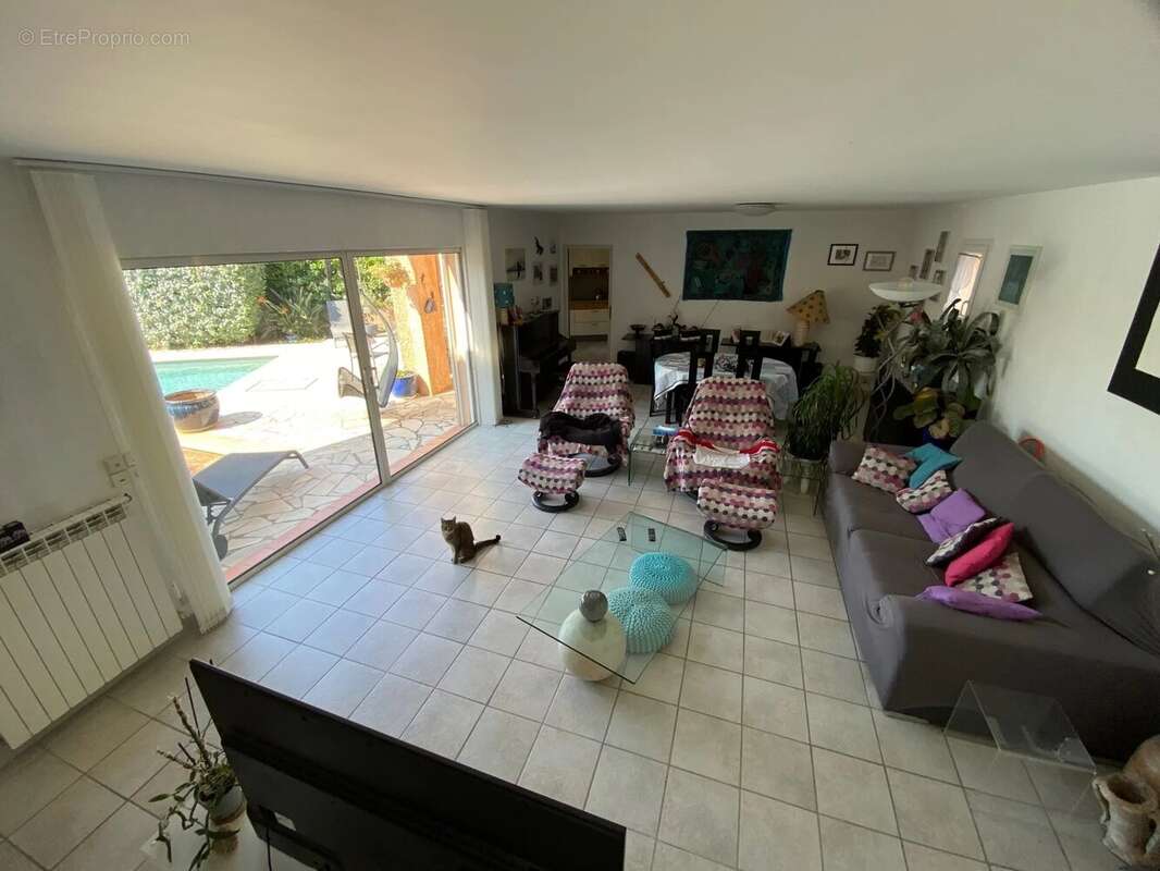 Maison à LA LONDE-LES-MAURES