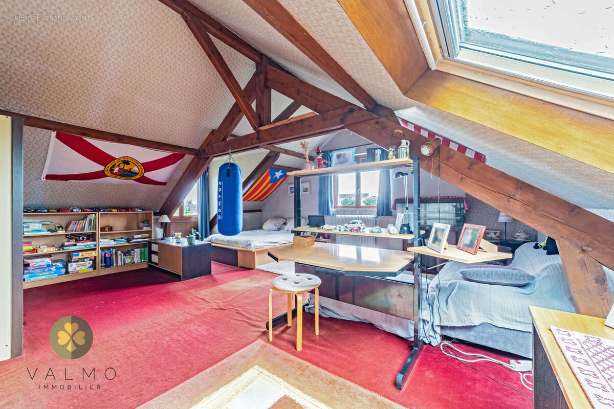 Maison à THOIRY