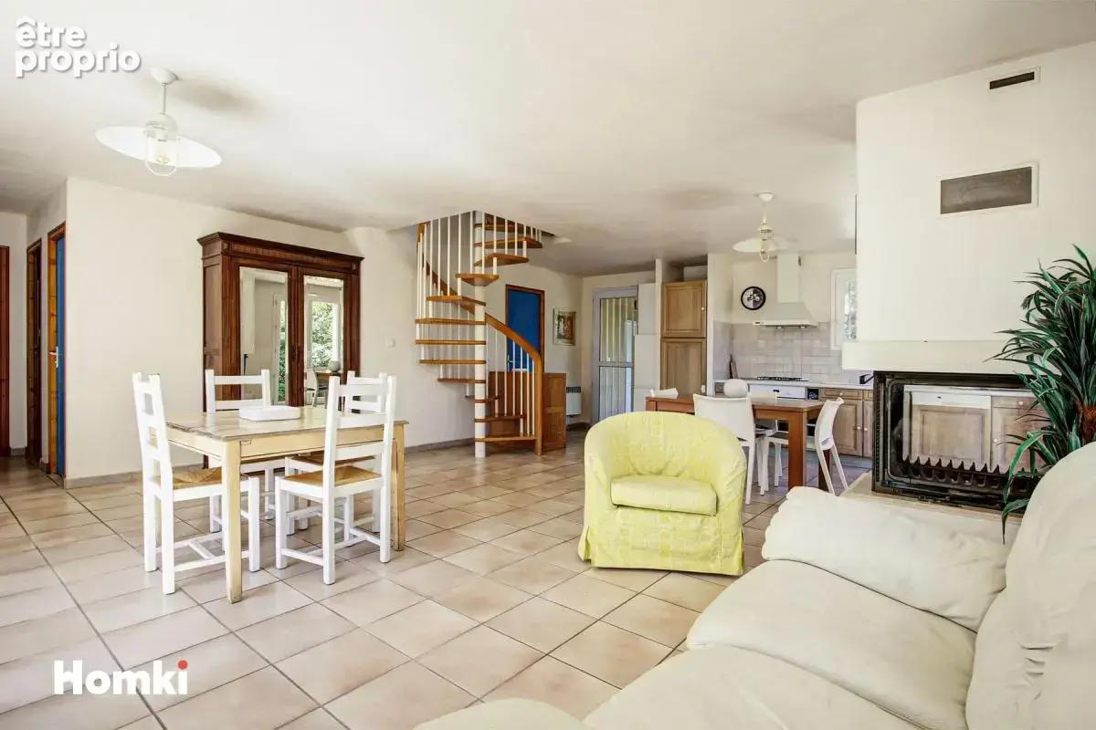 Maison/Villa T9 de 234 m² à Saint-Cyprien 66750 - photo 19