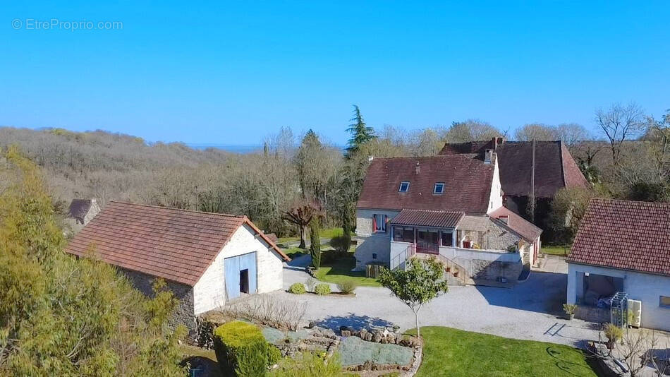 Maison à GINOUILLAC