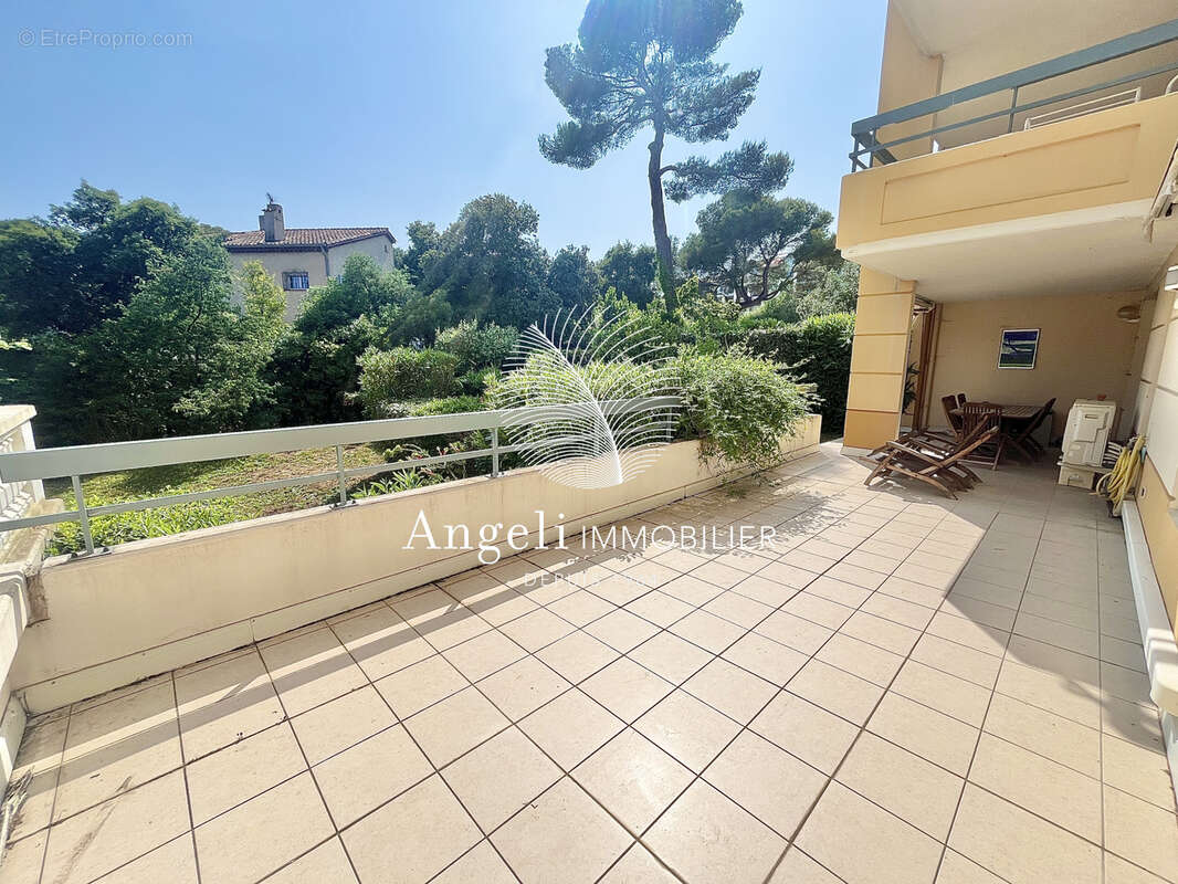 Appartement à FREJUS