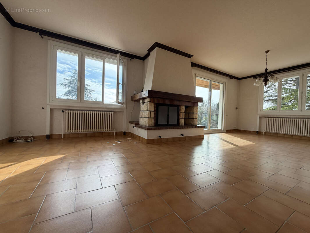 Maison à RIORGES