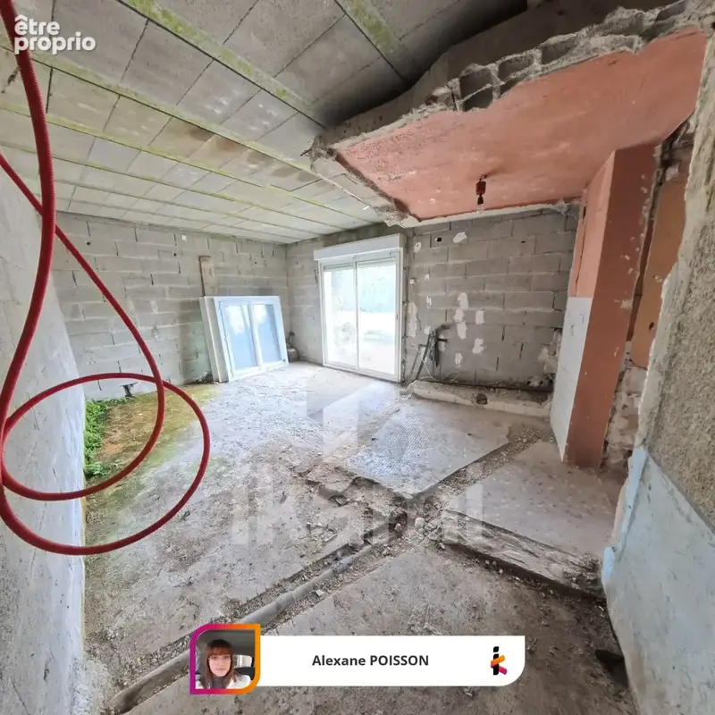 Maison à rénover de 145 m2 à Saint-Lattier, proche Romans-sur-Isere - photo 9