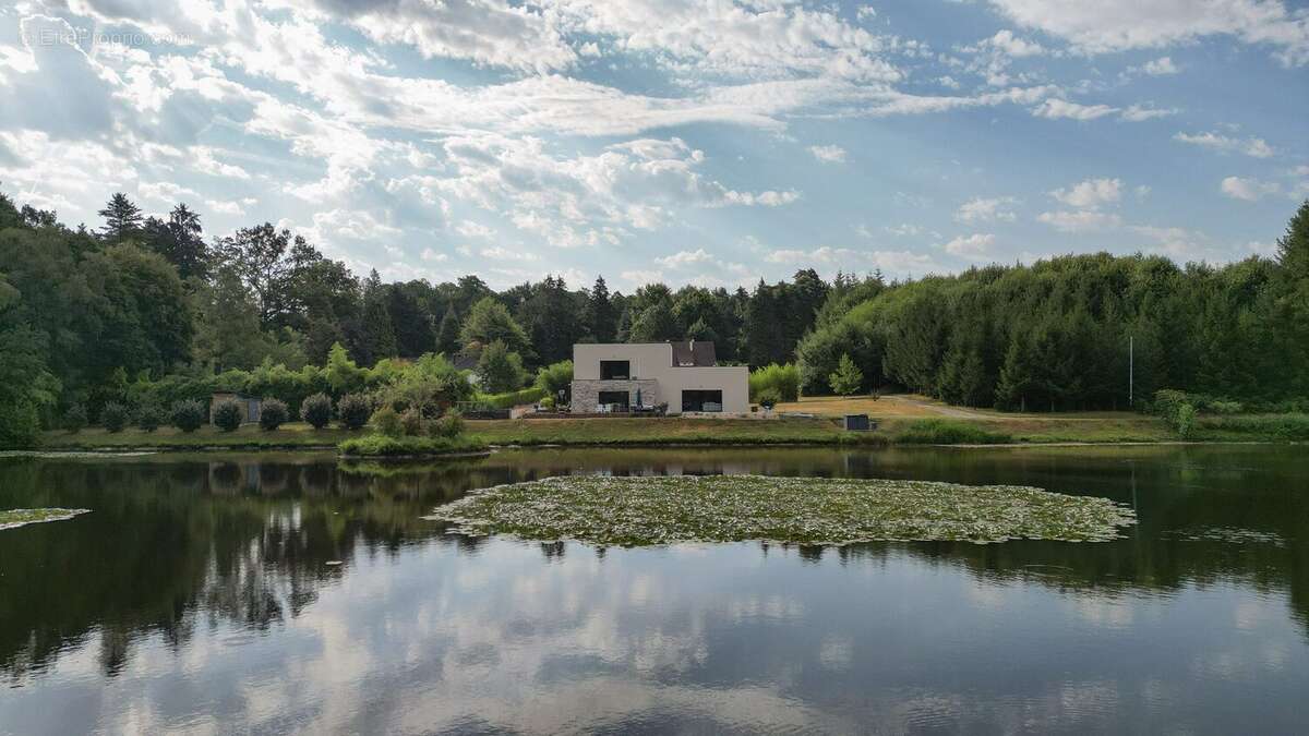 Maison 170 m² à Brive-La-Gaillarde  - photo 6