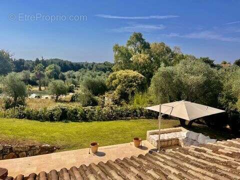 Maison 158 m² à Opio  - photo 3