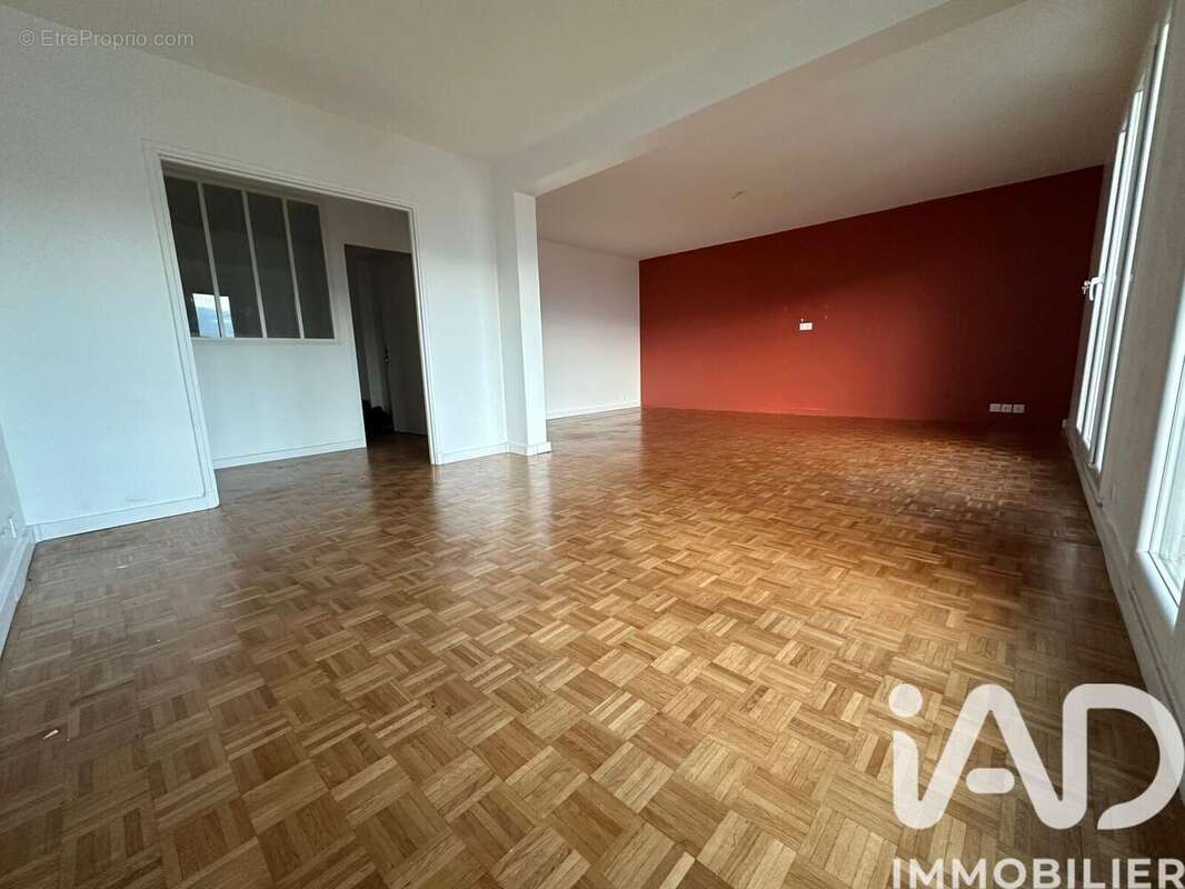 Photo 3 - Appartement à COURBEVOIE