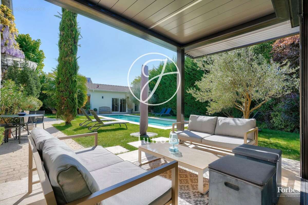 Maison à CROISSY-SUR-SEINE