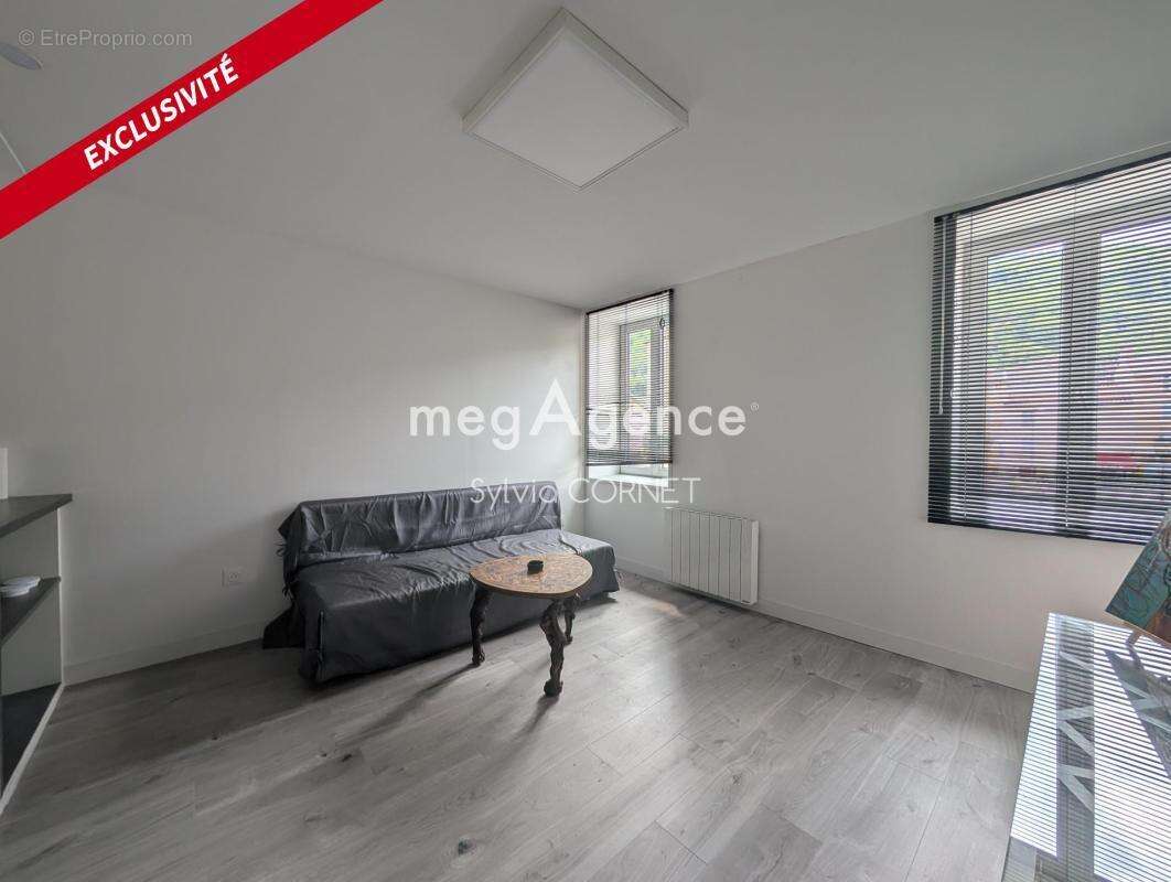 Appartement à TENAY