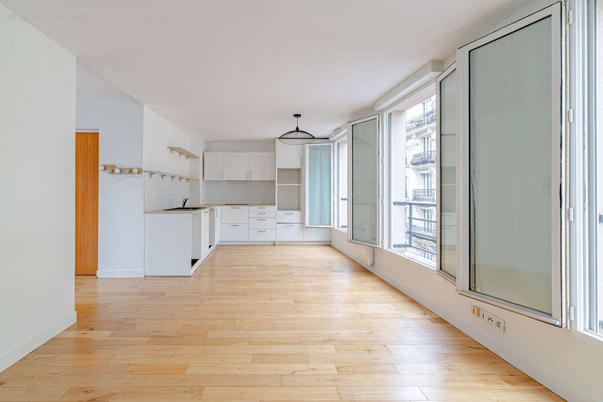 Appartement à PARIS-15E