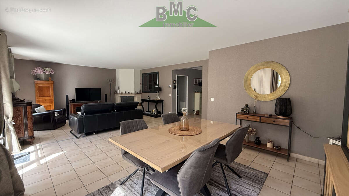 Maison à LE PLESSIS-BOUCHARD