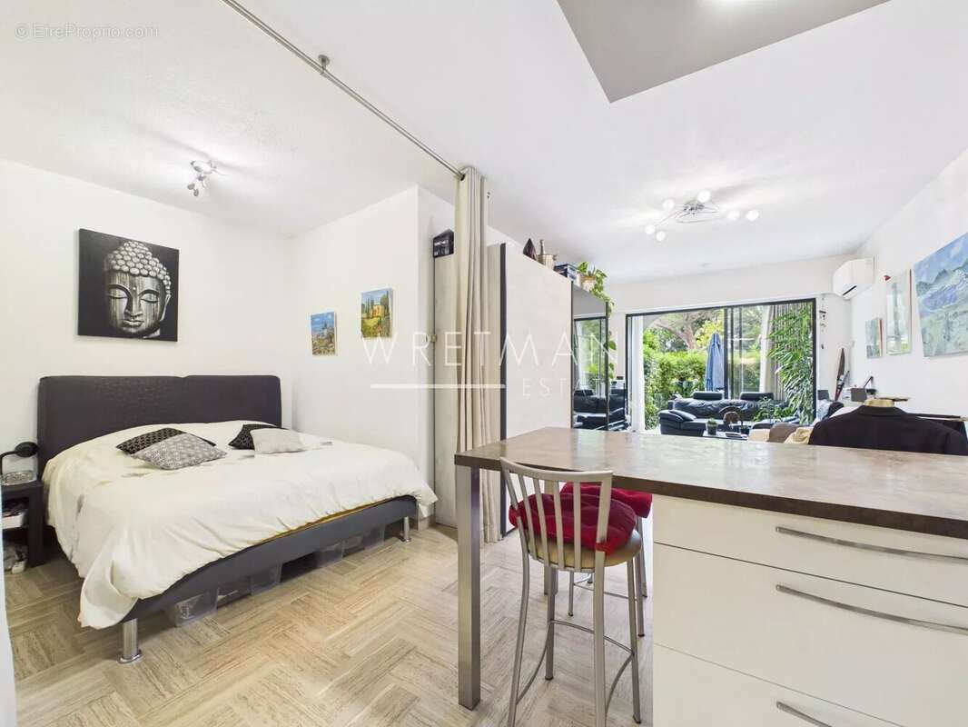Appartement à VILLENEUVE-LOUBET