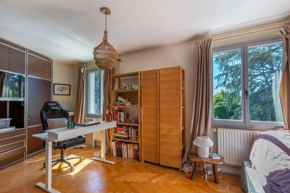 Appartement à TASSIN-LA-DEMI-LUNE