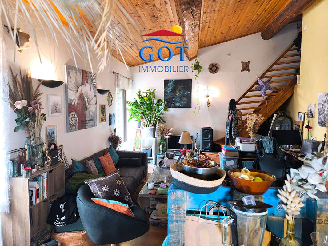 Appartement à SAINT-LAURENT-DE-LA-SALANQUE