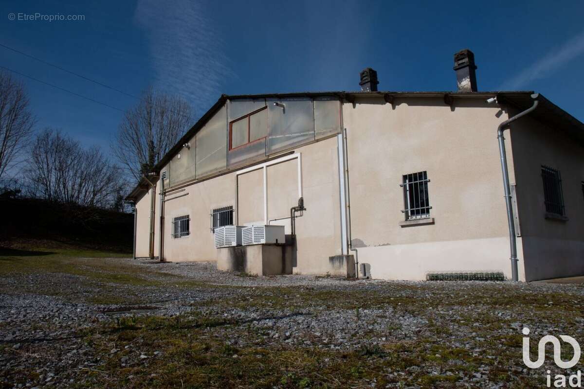 Photo 4 - Commerce à IGON