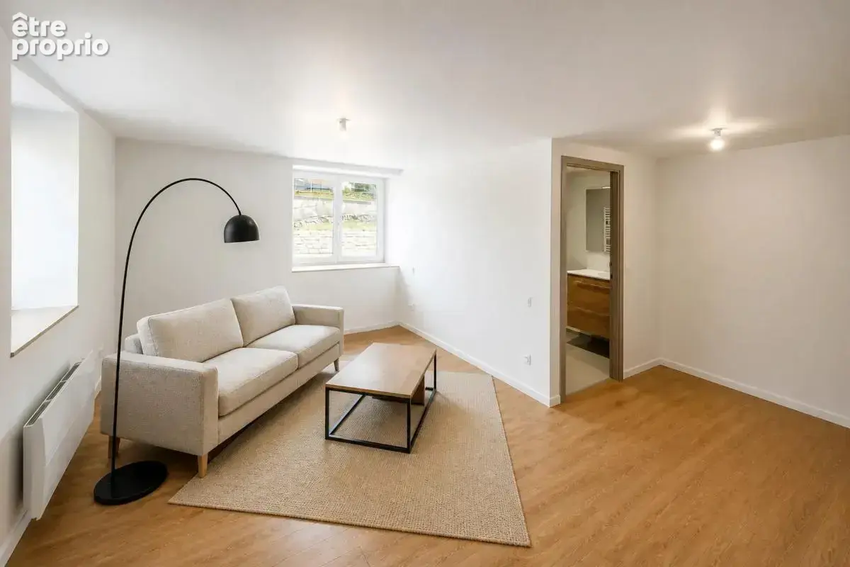 Appartement de 3 pièces de 75 m² à Frasne - photo 3