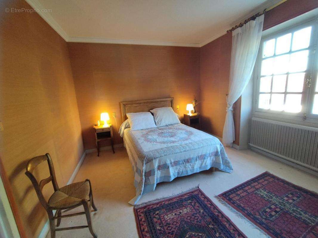 Charente, proche La Rochefoucauld, maison 200 m², piscine couverte avec terrain 5529 m² - photo 12