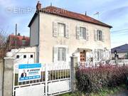 Maison à SAINT-PRIEST-BRAMEFANT